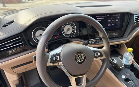 Volkswagen Touareg III, 2018 год, 5 449 000 рублей, 10 фотография