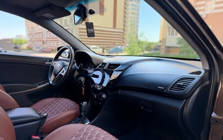 Hyundai Solaris II рестайлинг, 2014 год, 980 000 рублей, 23 фотография
