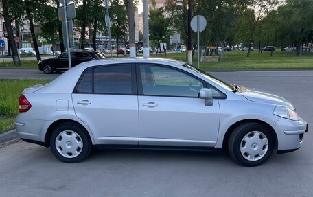 Nissan Tiida, 2010 год, 720 000 рублей, 3 фотография