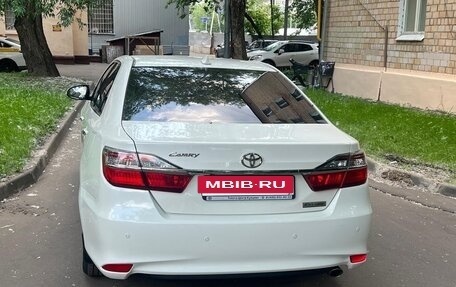 Toyota Camry, 2018 год, 2 400 000 рублей, 4 фотография
