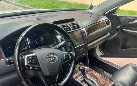 Toyota Camry, 2018 год, 2 400 000 рублей, 6 фотография