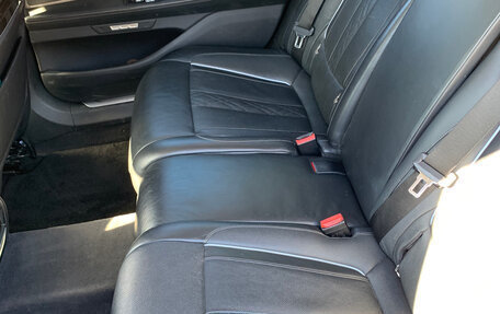 BMW 7 серия, 2016 год, 3 240 000 рублей, 18 фотография