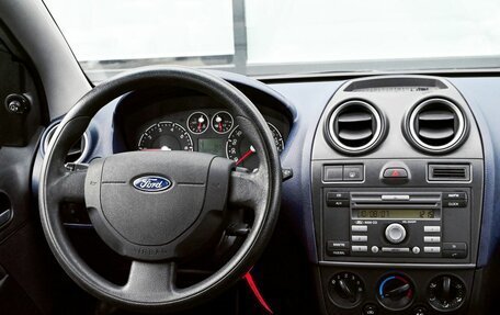 Ford Fiesta, 2007 год, 329 000 рублей, 17 фотография