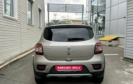 Renault Sandero II рестайлинг, 2018 год, 1 050 000 рублей, 3 фотография