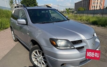 Mitsubishi Outlander III рестайлинг 3, 2003 год, 350 000 рублей, 3 фотография