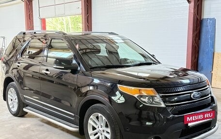Ford Explorer VI, 2013 год, 1 470 000 рублей, 2 фотография