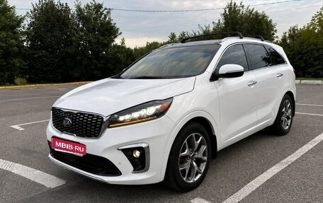 KIA Sorento III Prime рестайлинг, 2018 год, 1 800 000 рублей, 1 фотография