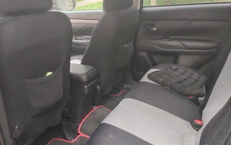 Mitsubishi Outlander III рестайлинг 3, 2012 год, 1 500 000 рублей, 1 фотография