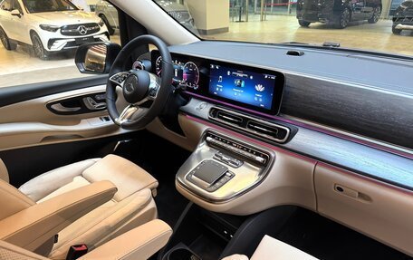 Mercedes-Benz V-Класс, 2026 год, 13 890 000 рублей, 25 фотография