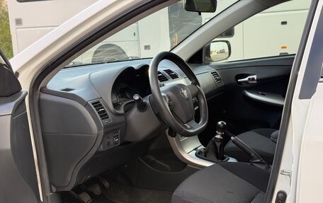 Toyota Corolla, 2011 год, 887 000 рублей, 8 фотография