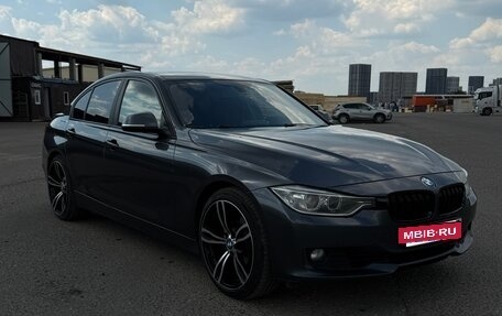 BMW 3 серия, 2012 год, 1 700 000 рублей, 2 фотография