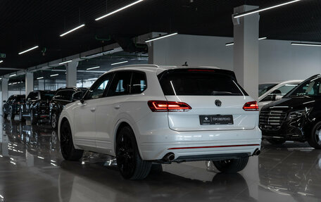 Volkswagen Touareg III, 2018 год, 5 180 000 рублей, 5 фотография