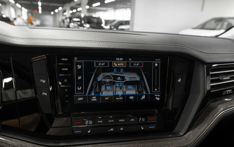 Volkswagen Touareg III, 2018 год, 5 180 000 рублей, 21 фотография