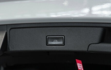 Volkswagen Touareg III, 2018 год, 5 180 000 рублей, 25 фотография