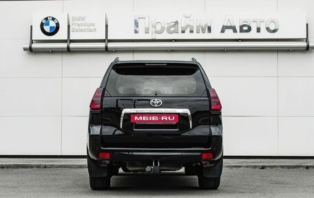 Toyota Land Cruiser Prado 150 рестайлинг 2, 2012 год, 3 100 000 рублей, 4 фотография