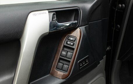 Toyota Land Cruiser Prado 150 рестайлинг 2, 2012 год, 3 100 000 рублей, 27 фотография