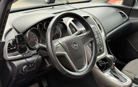 Opel Astra J, 2011 год, 700 000 рублей, 8 фотография