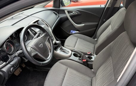 Opel Astra J, 2011 год, 700 000 рублей, 9 фотография