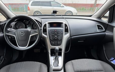 Opel Astra J, 2011 год, 700 000 рублей, 11 фотография