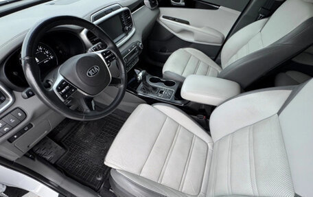 KIA Sorento III Prime рестайлинг, 2018 год, 1 800 000 рублей, 15 фотография