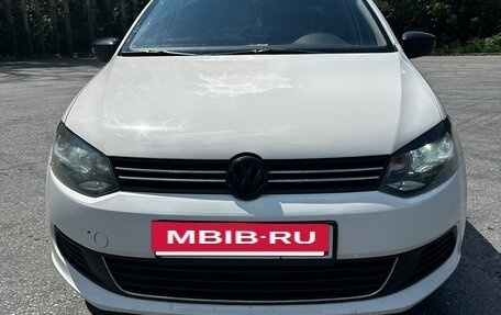 Volkswagen Polo VI (EU Market), 2013 год, 850 000 рублей, 4 фотография