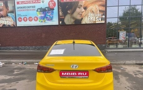 Hyundai Solaris II рестайлинг, 2017 год, 550 000 рублей, 3 фотография