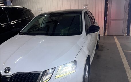 Skoda Octavia, 2018 год, 2 000 000 рублей, 2 фотография
