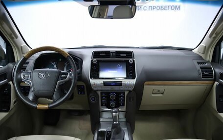 Toyota Land Cruiser Prado 150 рестайлинг 2, 2018 год, 5 990 000 рублей, 15 фотография