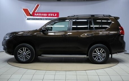 Toyota Land Cruiser Prado 150 рестайлинг 2, 2018 год, 5 990 000 рублей, 8 фотография