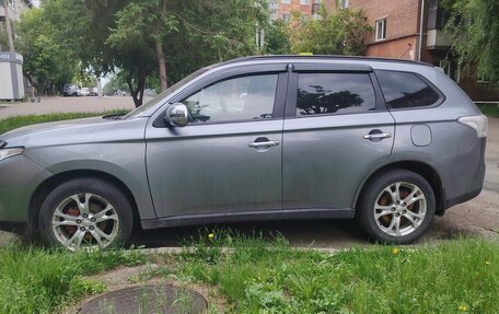 Mitsubishi Outlander III рестайлинг 3, 2012 год, 1 500 000 рублей, 4 фотография