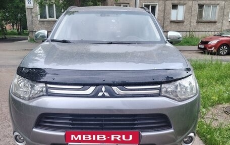 Mitsubishi Outlander III рестайлинг 3, 2012 год, 1 500 000 рублей, 5 фотография