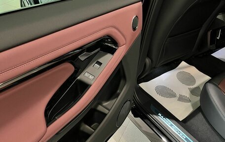 Land Rover Range Rover Evoque II, 2025 год, 5 750 000 рублей, 33 фотография