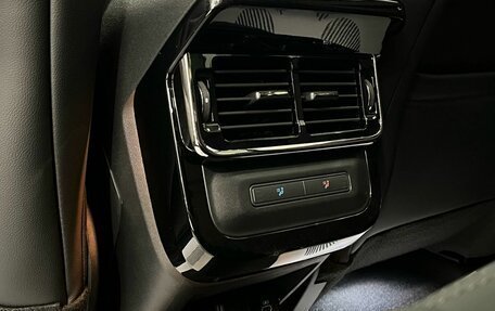 Land Rover Range Rover Evoque II, 2025 год, 5 750 000 рублей, 32 фотография