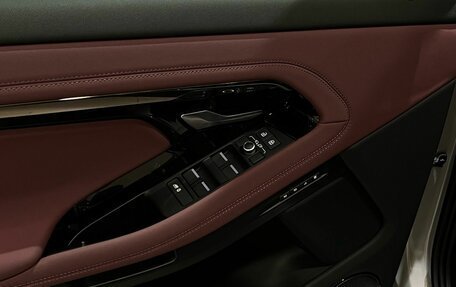 Land Rover Range Rover Evoque II, 2025 год, 5 950 000 рублей, 25 фотография