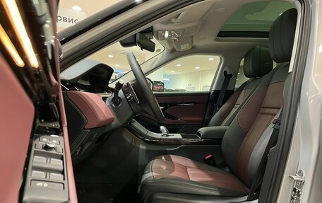 Land Rover Range Rover Evoque II, 2025 год, 5 950 000 рублей, 24 фотография