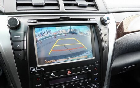 Toyota Camry, 2017 год, 2 050 000 рублей, 22 фотография