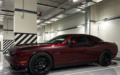 Dodge Challenger III рестайлинг 2, 2020 год, 5 800 000 рублей, 1 фотография