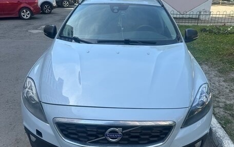 Volvo V40 Cross Country I, 2013 год, 900 000 рублей, 1 фотография