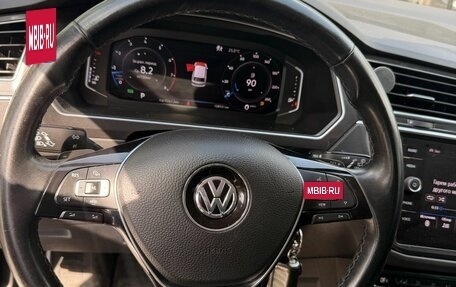 Volkswagen Tiguan II, 2019 год, 2 450 000 рублей, 4 фотография