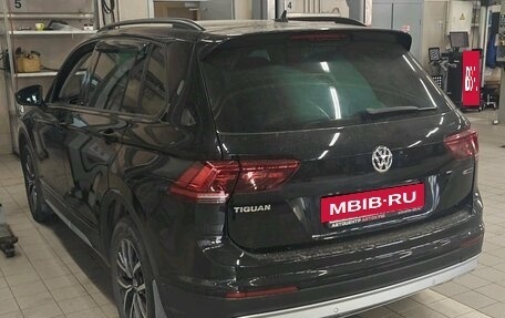 Volkswagen Tiguan II, 2019 год, 2 450 000 рублей, 6 фотография