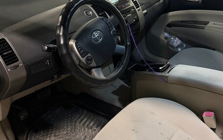 Toyota Prius, 2006 год, 650 000 рублей, 5 фотография