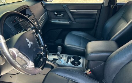 Mitsubishi Pajero IV, 2011 год, 2 100 000 рублей, 9 фотография