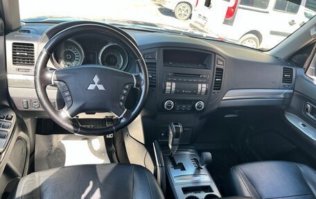 Mitsubishi Pajero IV, 2011 год, 2 100 000 рублей, 11 фотография