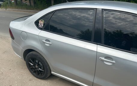 Volkswagen Polo VI (EU Market), 2011 год, 700 000 рублей, 5 фотография