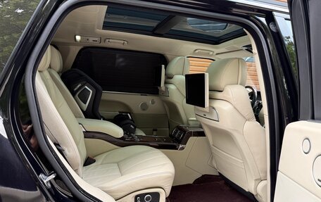 Land Rover Range Rover IV рестайлинг, 2015 год, 5 000 000 рублей, 11 фотография