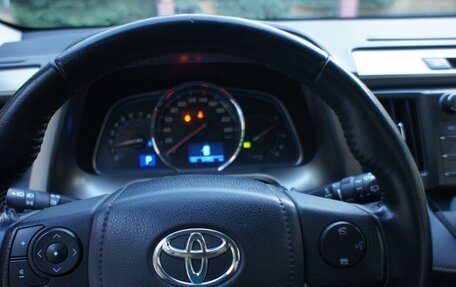 Toyota RAV4, 2014 год, 2 600 000 рублей, 2 фотография