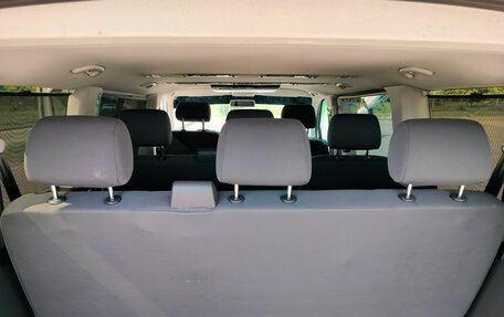Volkswagen Caravelle T5, 2014 год, 1 950 000 рублей, 10 фотография