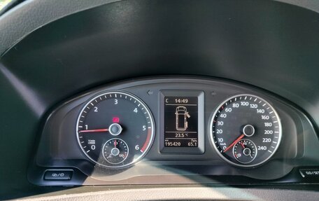 Volkswagen Caravelle T5, 2014 год, 1 950 000 рублей, 24 фотография