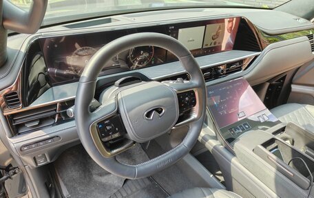 Infiniti QX80, 2024 год, 14 000 000 рублей, 11 фотография