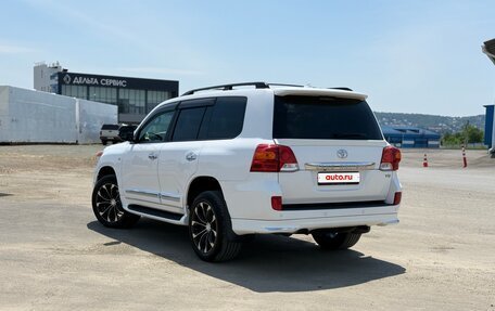 Toyota Land Cruiser 200, 2010 год, 3 300 000 рублей, 8 фотография